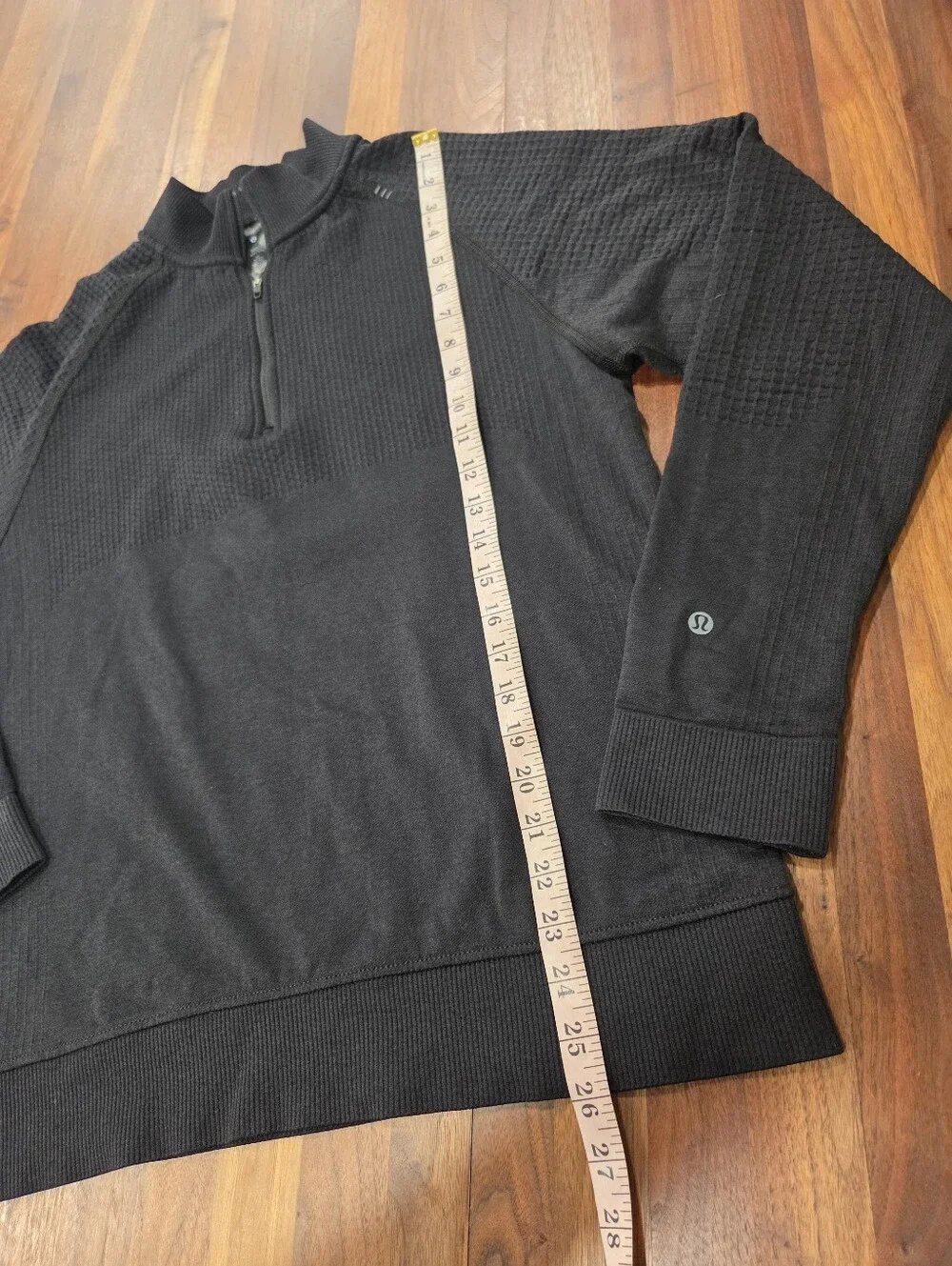 lululemon athletica Half Zip  Black Men's  Pull-Over Top Enginereed Warmth Sz SM